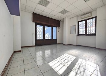 Foto 4 - Locale Commerciale Via Piave
 
36, Collegno - foto 4