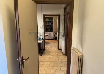 Hall / corridoio - Laboratorio Via Mazzini
68, Ternate - foto 14