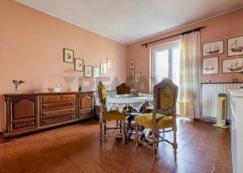 Sala da pranzo - Casa semi indipendente Via delle Gardenie
11, Castelletto Sopra Ticino - foto 10