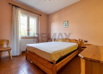 Camera / camera da letto - Casa semi indipendente Via delle Gardenie
11, Castelletto Sopra Ticino - foto 17