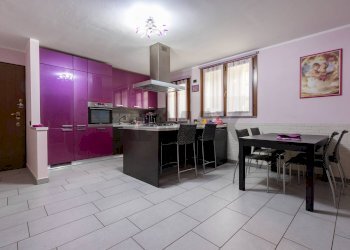 Cucina - Trilocale Via Abruzzo
 
4, Castano Primo - foto 5