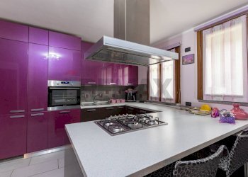 Cucina - Trilocale Via Abruzzo
 
4, Castano Primo - foto 6