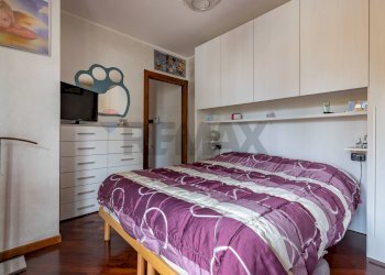 Camera / camera da letto - Trilocale Via Abruzzo
 
4, Castano Primo - foto 11