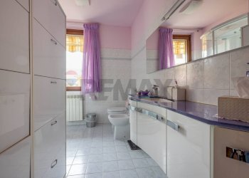 Bagno - Trilocale Via Abruzzo
 
4, Castano Primo - foto 12