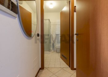 Hall / corridoio - Trilocale Via Fabio Filzi
 
8, Gallarate - foto 24