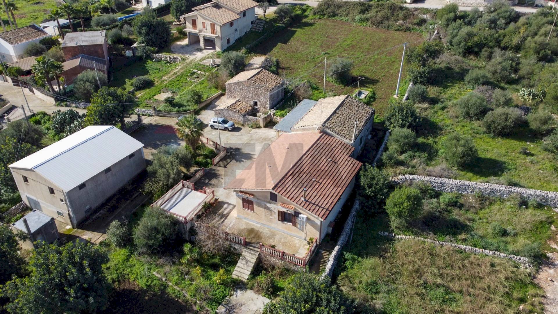 Casa all\'aperto - Casa indipendente C.da San Giovanni Lo Pirato, Scicli - foto 1