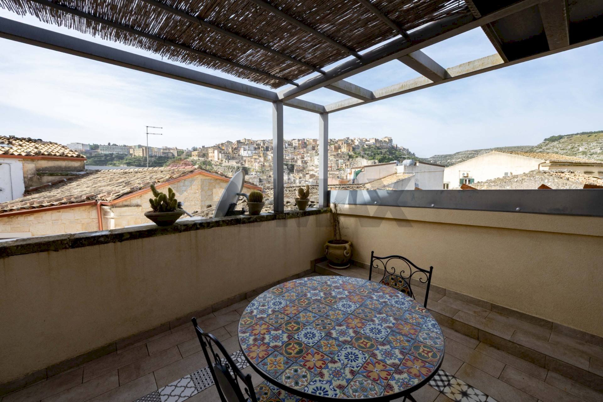 Terrazza - Hotel Via Tenente Distefano
 
4, Ragusa - foto 1