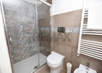 Bagno - Hotel Via Tenente Distefano
 
4, Ragusa - foto 33