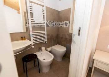 Bagno - Hotel Via Tenente Distefano
 
4, Ragusa - foto 48