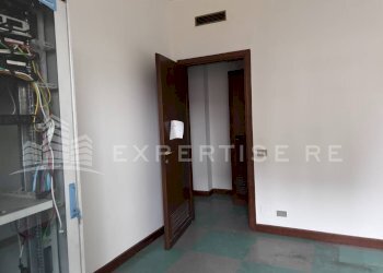 Foto 16 - Locale Commerciale Via Achille Grandi
6, Cabiate - foto 15