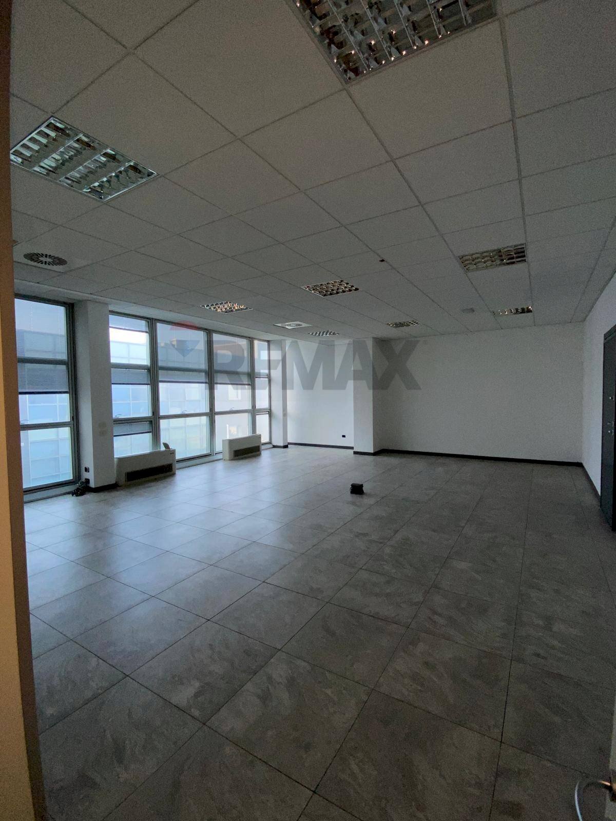 Stanza vuota - Ufficio Via Zanellini, 15
 
15, Mantova - foto 3