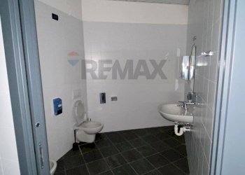 Bagno - Ufficio Via Zanellini, 15
 
15, Mantova - foto 10