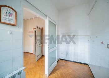 Stanza vuota - Trilocale Via Divisione Acqui
 
5, Mantova - foto 9