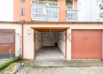 Parcheggio - Trilocale Via Divisione Acqui
 
5, Mantova - foto 33