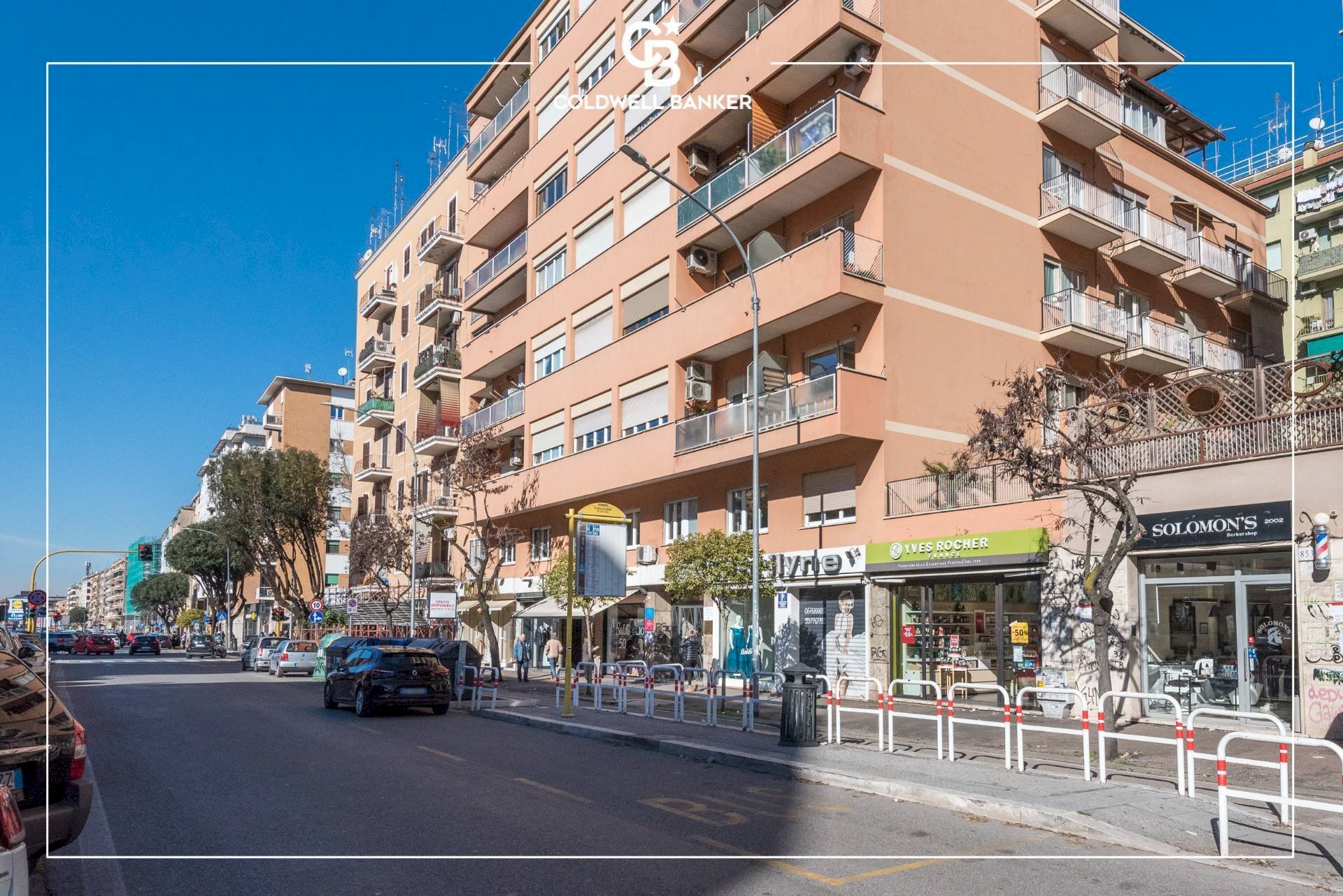 Foto 1 - Trilocale Via Tuscolana
 
851, Roma - foto 1