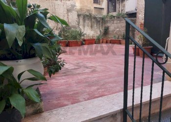 Terrazza - Quadrilocale Via Dell' Universita'
 
40, Palermo - foto 9