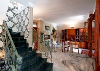 Scale - Villa Via Bitritto
 
131, Bari - foto 9