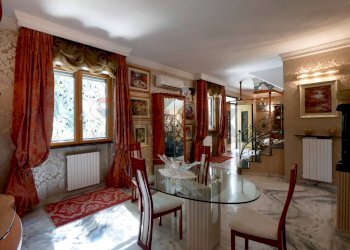 Sala da pranzo - Villa Via Bitritto
 
131, Bari - foto 10