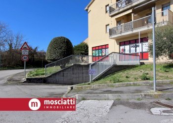 Foto 2 - Box Via F. Nuzi, Matelica - foto 2