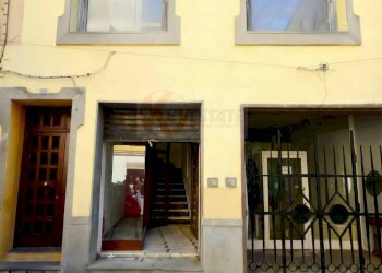 Foto 1 - Locale Commerciale Largo Ittiri
 
4, Sassari - foto 1