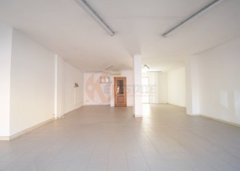 Foto 1 - Locale Commerciale Via Matteotti
 
26, Sassari - foto 1