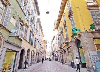 Edificio - Attico via S. Alessandro, Bergamo - foto 2