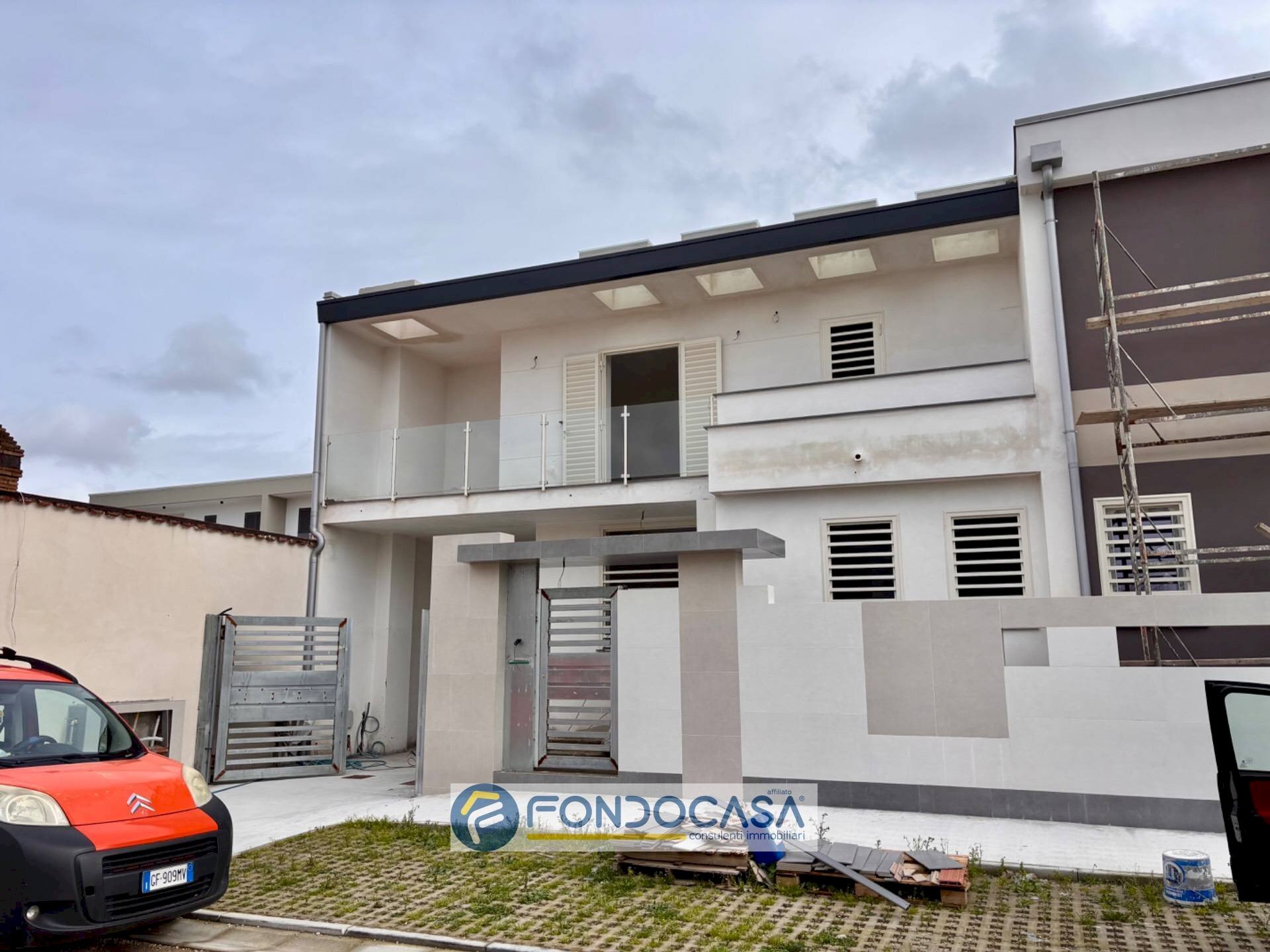 Foto 1 - Villa via madre Teresa di calcutta
 
S.n.c, Parete - photo 1