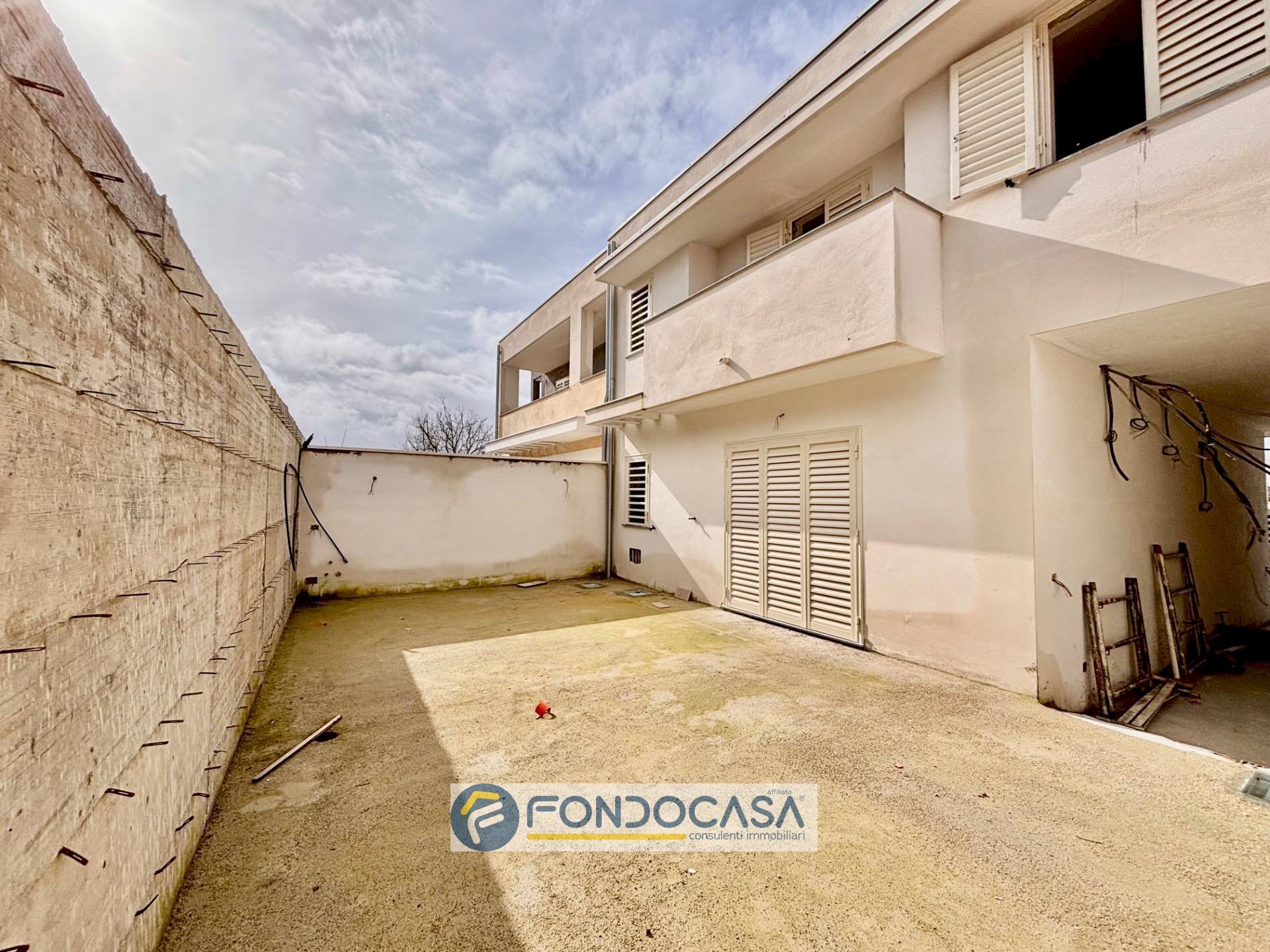 Foto 3 - Villa via madre Teresa di calcutta
 
S.n.c, Parete - foto 3