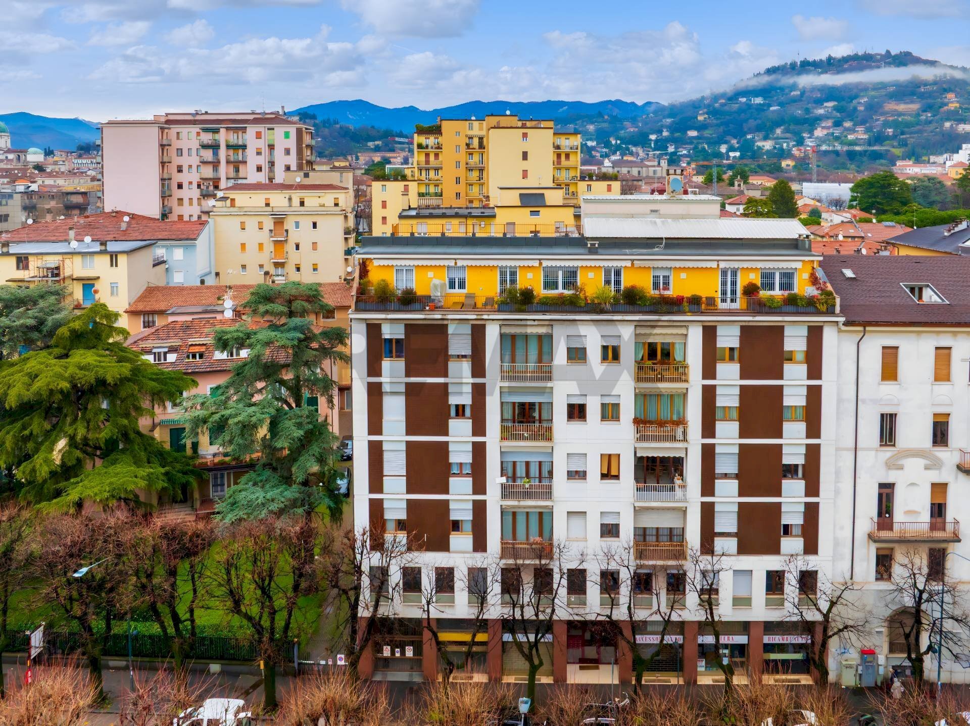 Edificio all\'aperto - Trilocale Via Diaz, Brescia - foto 2