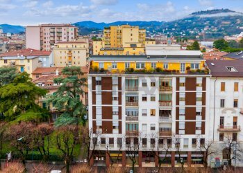 Edificio all\'aperto - Trilocale Via Diaz, Brescia - foto 2