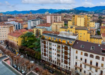 Edificio all\'aperto - Trilocale Via Diaz, Brescia - foto 3