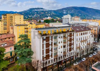 Edificio all\'aperto - Trilocale Via Diaz, Brescia - foto 1