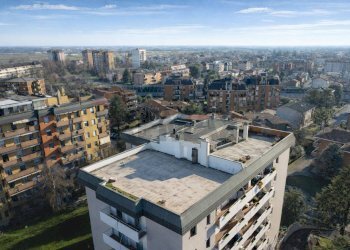 Edificio all\'aperto - Attico Melzo - foto 1