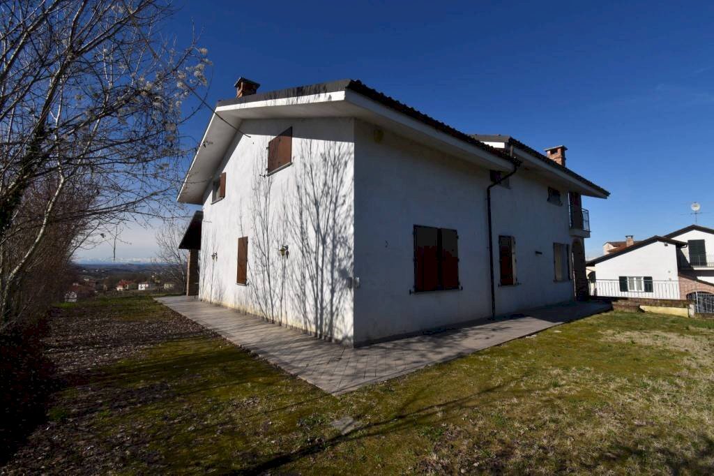 Facciata - Villa via Roma, Vigliano d'Asti - foto 3