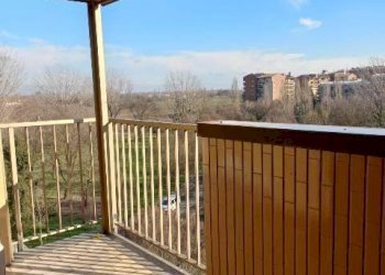 Terrazzo - Trilocale via Piero Bottoni, 10, Milano (zona Vigentino) - foto 1