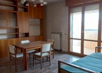 Salone - Trilocale via Piero Bottoni, 10, Milano (zona Vigentino) - foto 3