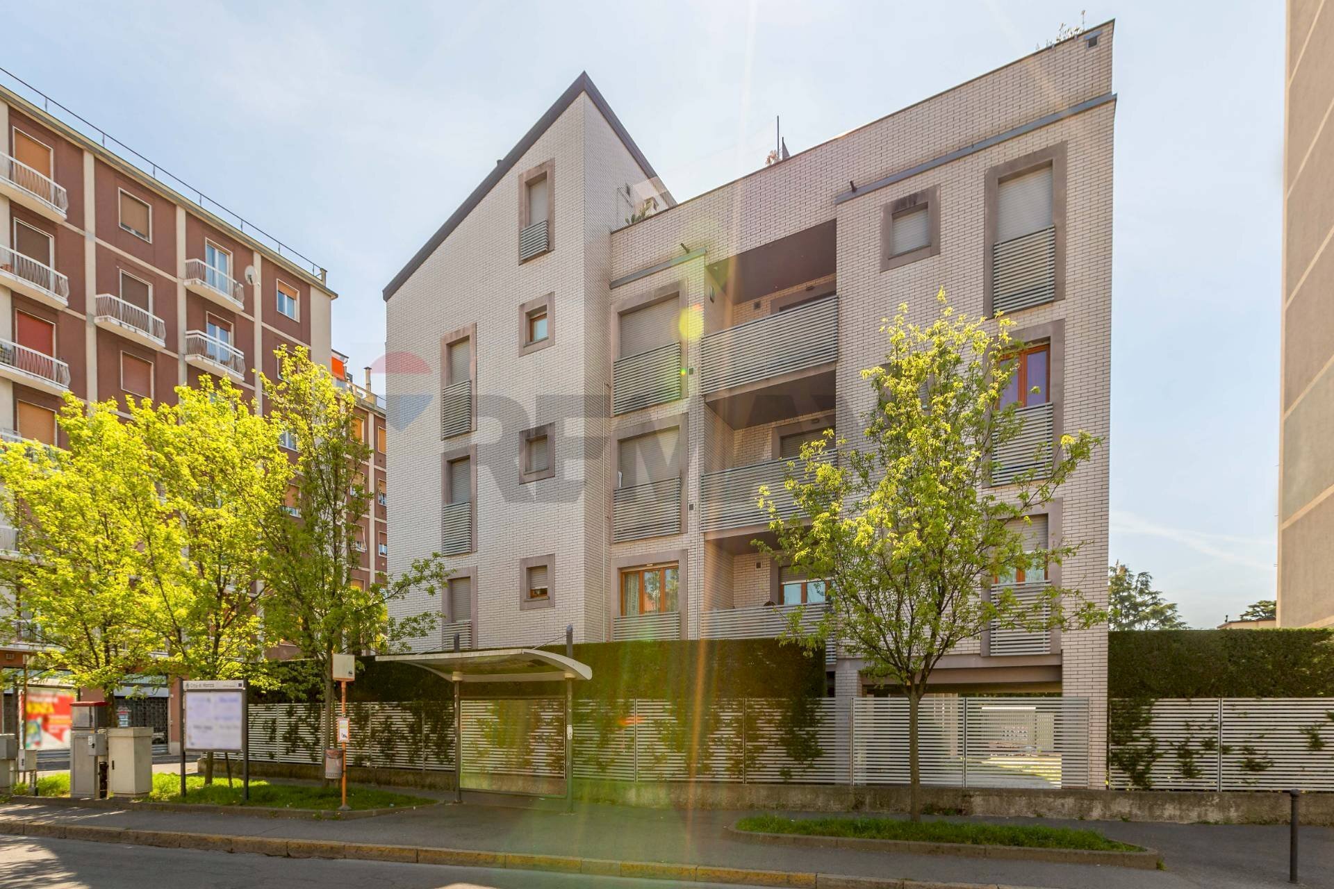 Edificio all\'aperto - Trilocale G. Ugolini
 
2, Monza - foto 1