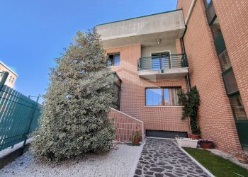 Foto 1 - Villa a Schiera Via Campania
 
241, Campobasso - foto 1