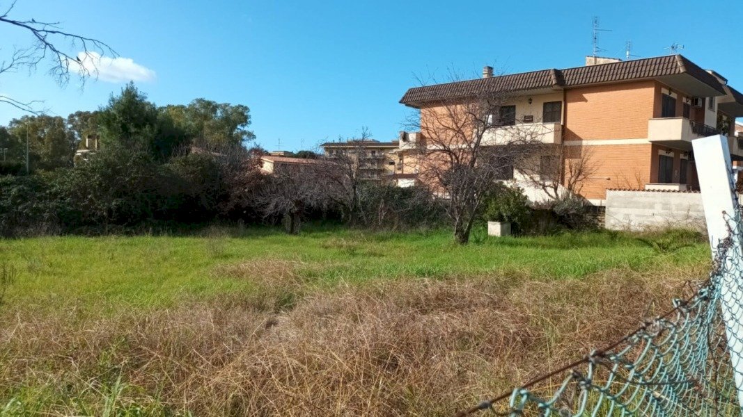 Terreno edificabile Via Antonio Ligabue, Roma (zona Acilia) - foto 1