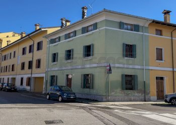 ESTERNI - Villa Via Cairoli 12, Palmanova - foto 1