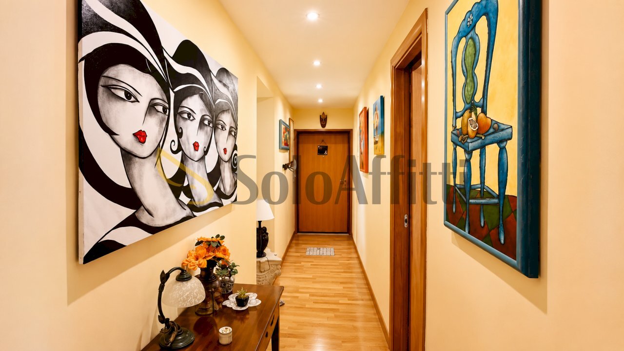Ingresso - Three-room apartment Piazza Francesco Muzii, Napoli (neighborhood Arenella) - photo 2