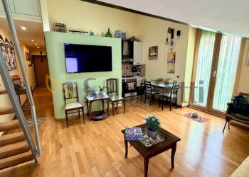 Soggiorno - Trilocale Piazza Francesco Muzii, Napoli (zona Arenella) - foto 5