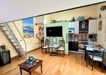 Soggiorno - Trilocale Piazza Francesco Muzii, Napoli (zona Arenella) - foto 6