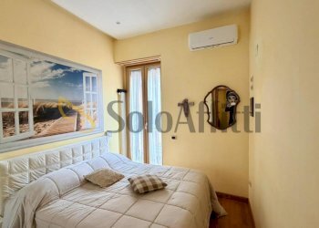 Camera da letto matrimoniale - Trilocale Piazza Francesco Muzii, Napoli (zona Arenella) - foto 15