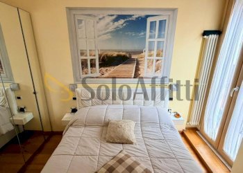 Camera da letto matrimoniale - Trilocale Piazza Francesco Muzii, Napoli (zona Arenella) - foto 16