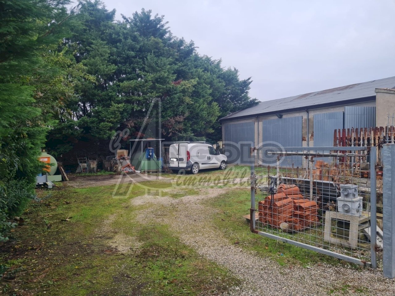 veduta esterna magazzino e area scoperta esclusiva - Warehouse Codigoro - photo 2