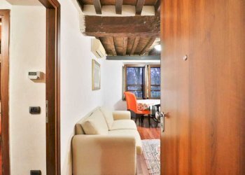 26b66982-3c9b-49e4-b7b4-25e33f889bd6.jpg - Appartamento Piazza di Basilicanova, Parma - foto 1