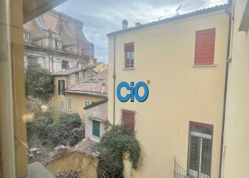 2.jpg - Appartamento Bologna (zona Centro Storico) - foto 2