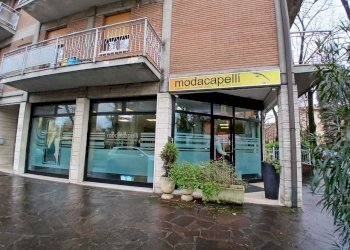 IMG-20260206-WA0010.jpg - Locale Commerciale Via della Pace 486, Vignola - foto 1