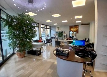 IMG-20260206-WA0012.jpg - Locale Commerciale Via della Pace 486, Vignola - foto 3